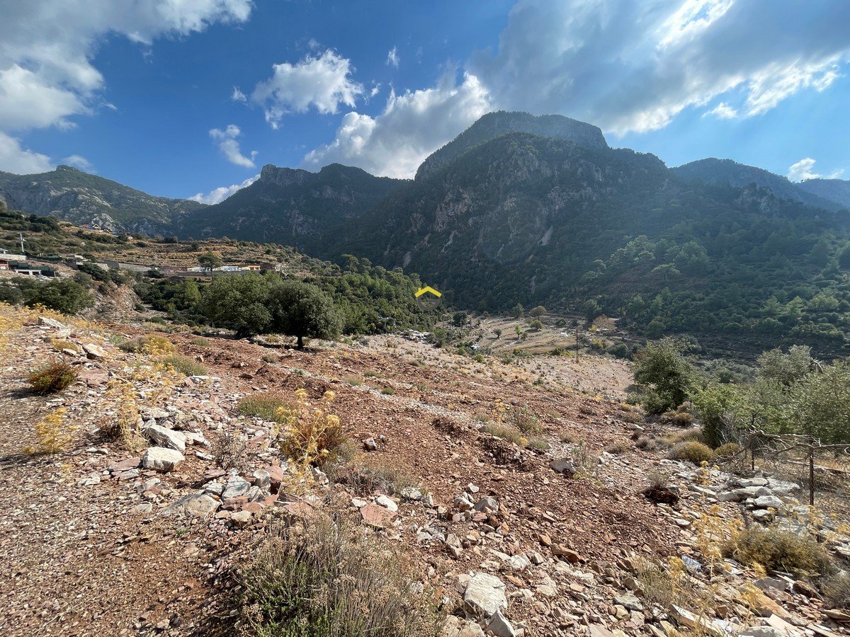 GÜVEN HOMES TAN FARALYA KİRMEDE DENİZ MANZARALI 1910m² TARLA